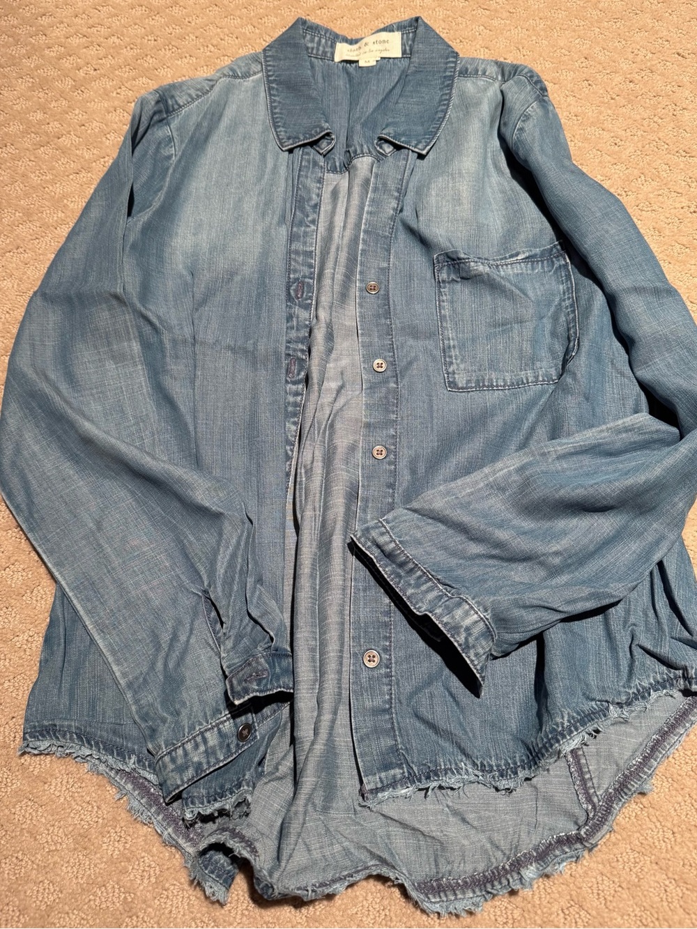 Cloth - Picture 2 of 4